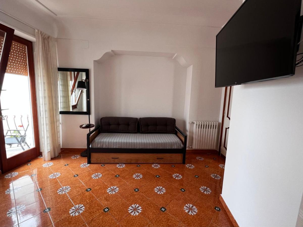 Casa Dora Bed & Breakfast